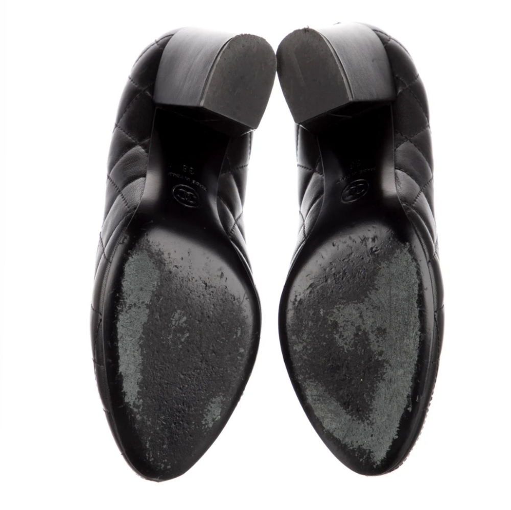 Chanel CC Black Quilted Leather Block Heels Pumps Size 38 - Picture 7 of 9